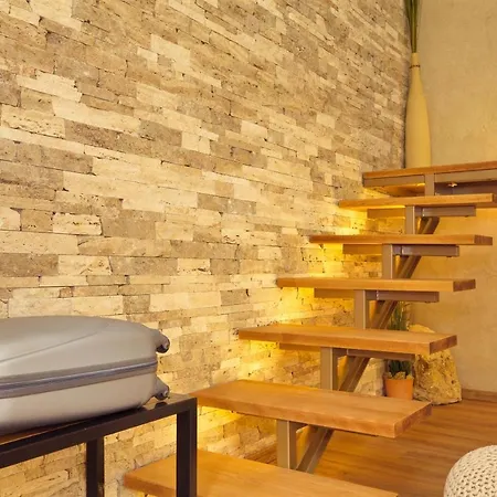 Apartamento The Stoned Loft-budapest Budapest