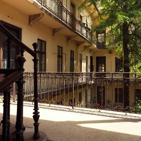 The Stoned Loft-budapest *